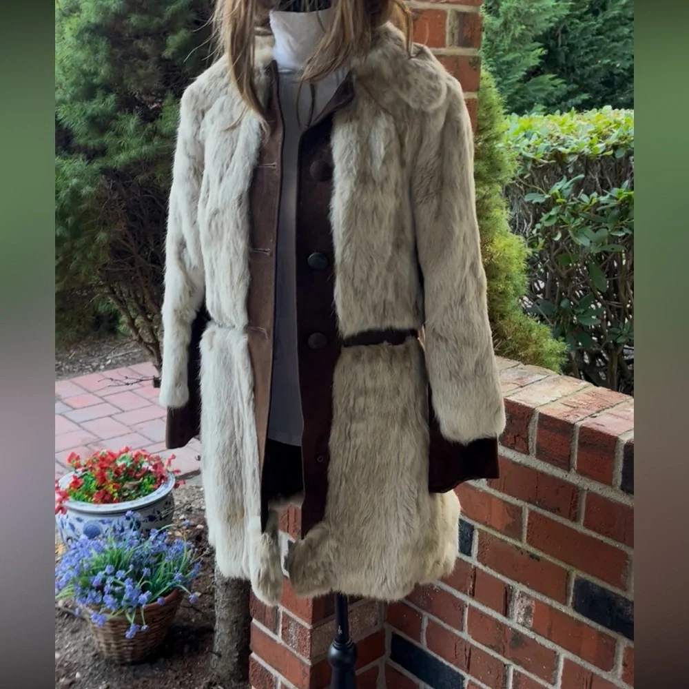 Brown suede and Cream Fur Coat - Picture 3 of 10